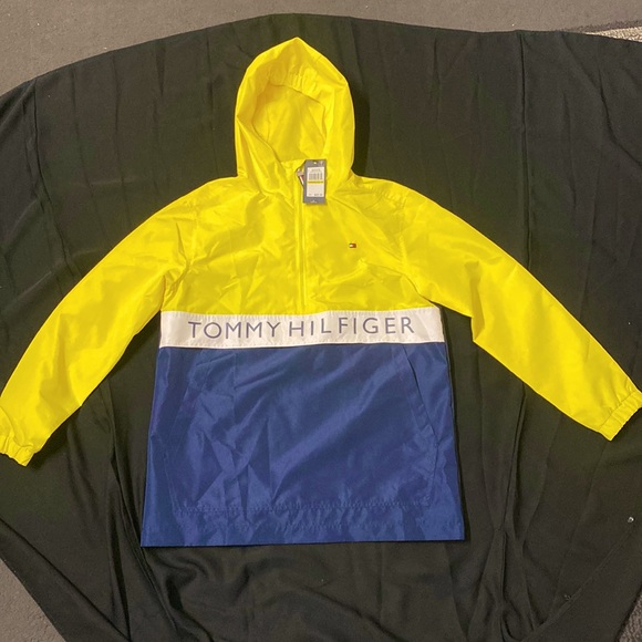 TOMMY HILFIGER
BIG KIDS' POPOVER JACKET - Picture 3 of 6